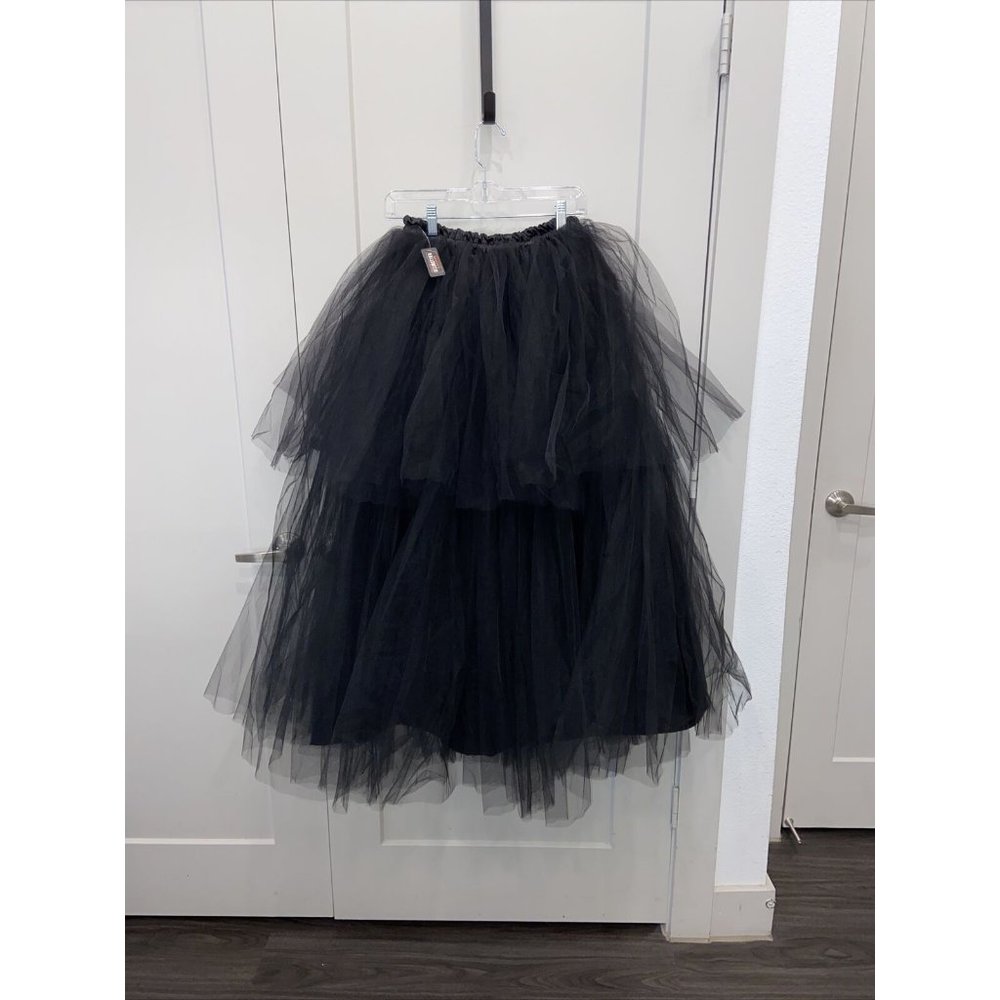 Makers Halloween NWTS Black Adult Full Tutu- One size fits most
